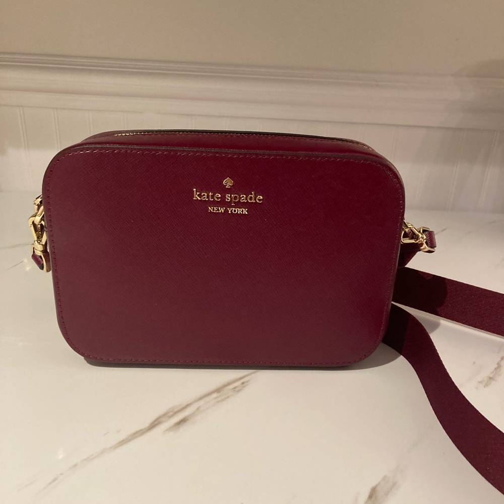 Kate Spade New York NWOT Harper Crossbody Bag in Blackberry Burgundy Purse